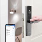 image de EZVIZ Smart Lock DL05 Serrure de porte d'entrée sans clé 7 en 1, avec accès par empreintes digitales